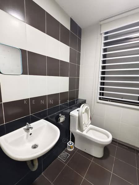 Austin Regency (Pangsapuri Austin Perdana) untuk Untuk Disewa - RM 2,100 /bulan, Mac 2026 - Bathroom - PropertyGuru.com.my
