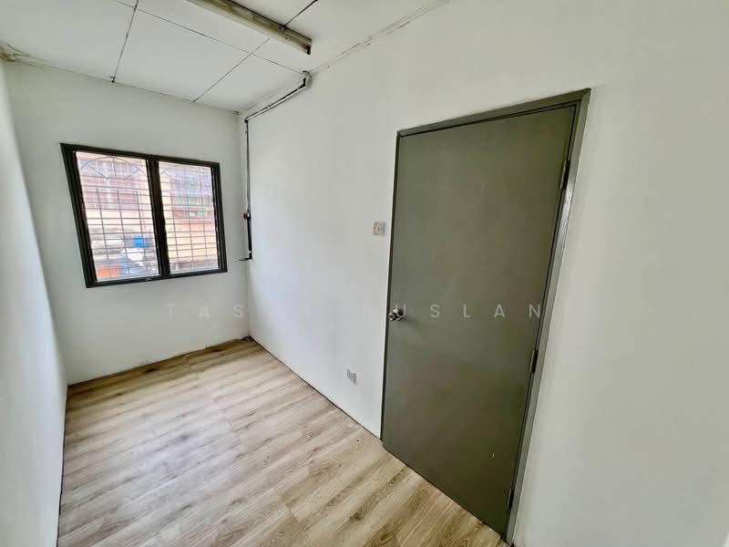 1-storey Terraced House for Sale in Bandar Tasik Kesuma (Beranang) - Tasya Ruslan - Interior - PropertyGuru.com.my