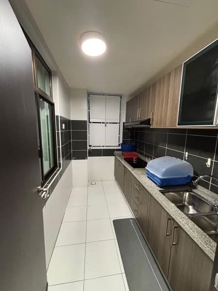 D'Inspire Residence (Inspira Bestari) untuk Untuk Disewa - RM 2,200 /bulan, Mac 2026 - Kitchen - PropertyGuru.com.my