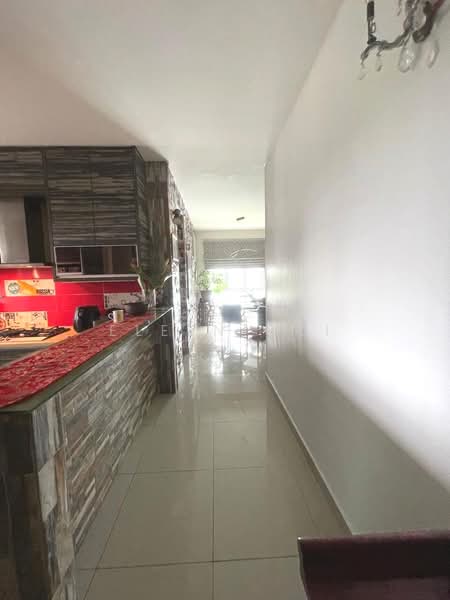 Condominium for Rent at Subang Parkhomes - Eleen Ooi - Corridor - PropertyGuru.com.my