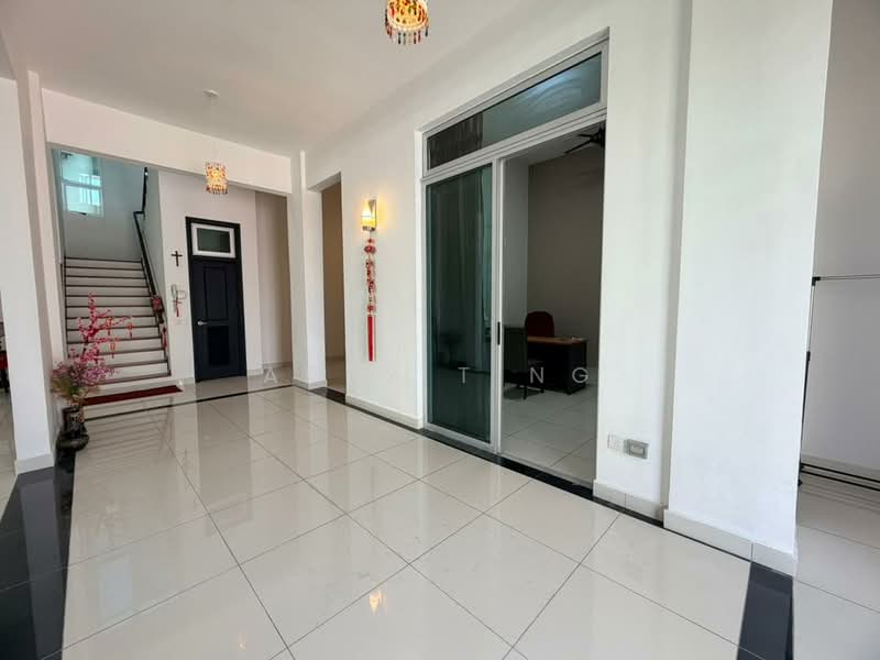 Semi-Detached House for Sale in Taman Nusa Bestari (Iskandar Puteri (Nusajaya)) - Abby Ting - Entrance - PropertyGuru.com.my