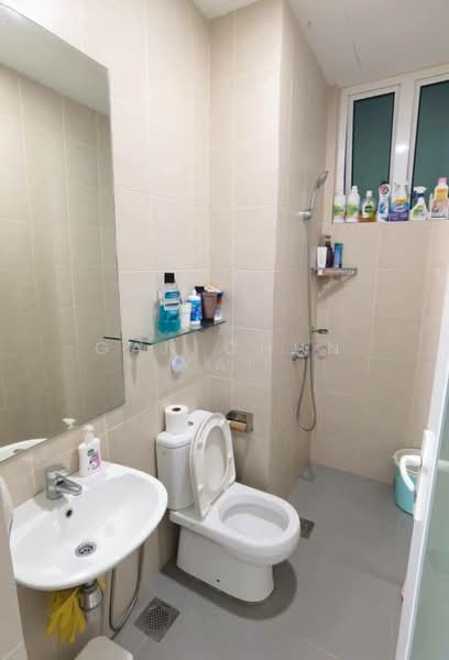 Southbay Plaza untuk Untuk Disewa - RM 2,400 /bulan, Mac 2026 - Bathroom - PropertyGuru.com.my