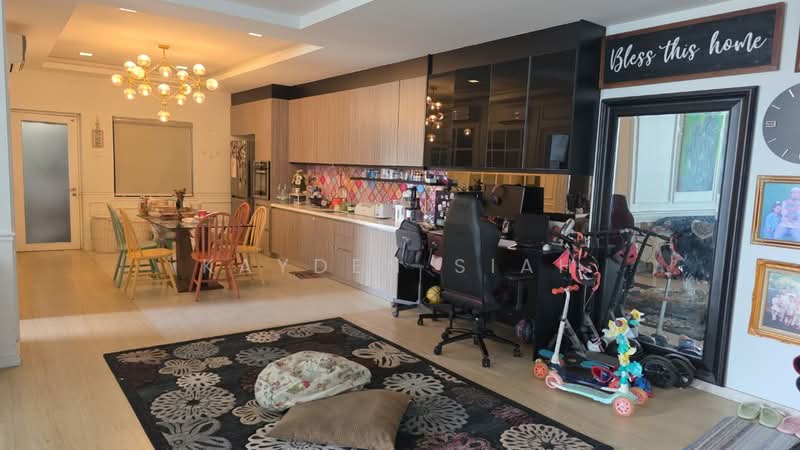Lakefront Residence untuk Untuk Disewa - RM 3,000 /bulan, Mac 2026 - Kitchen - PropertyGuru.com.my