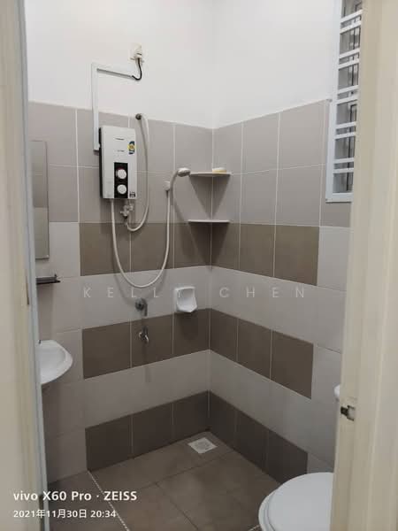 1-storey Terraced House for Rent in Taman Daya (Johor Bahru) - Kelly Chen - Bathroom - PropertyGuru.com.my