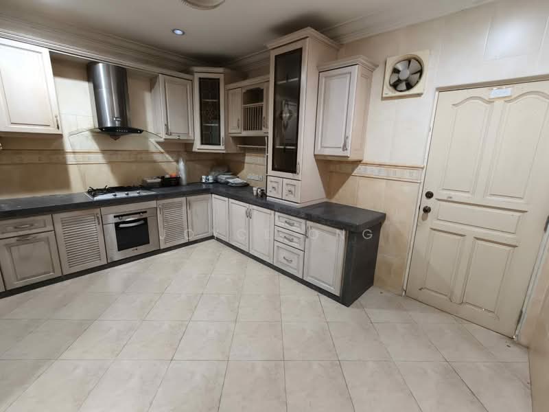 Taman Impian Emas untuk Untuk Dijual - RM 1,280,000, Mac 2026 - Kitchen - PropertyGuru.com.my