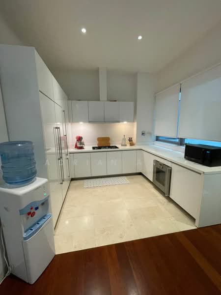 Amarin Wickham untuk Untuk Disewa - RM 9,800 /bulan, Mac 2026 - Kitchen - PropertyGuru.com.my
