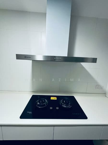 Service Residence for Sale at SqWhere Service Apartments - Wan Azima - Kitchen - PropertyGuru.com.my