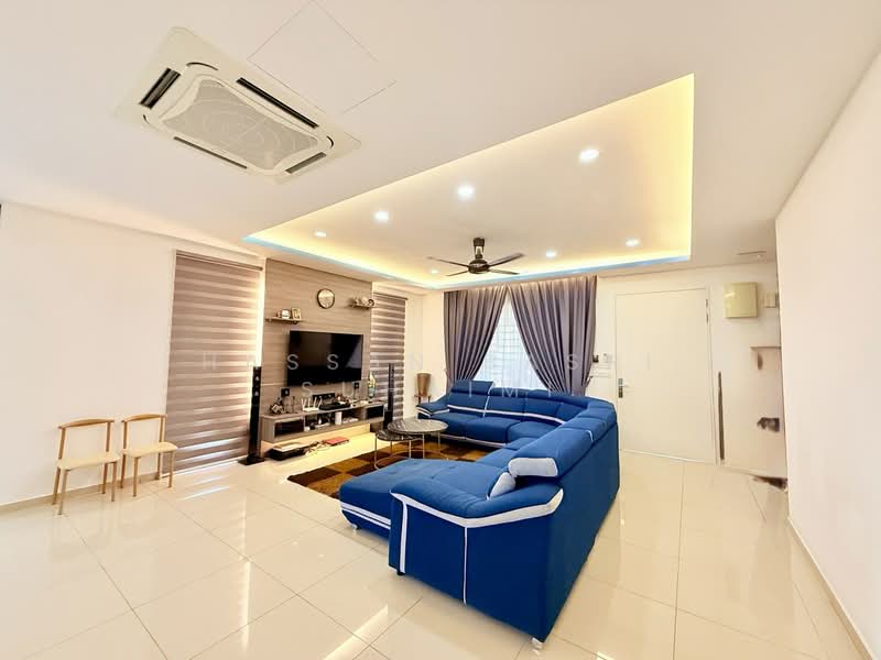 2-storey Terraced House for Sale in Bandar Sri Sendayan (Negeri Sembilan) - Hassan Basri Suhaimi - Living Room - PropertyGuru.com.my