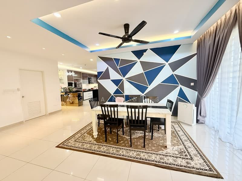 2-storey Terraced House for Sale in Bandar Sri Sendayan (Negeri Sembilan) - Hassan Basri Suhaimi - Dining Room - PropertyGuru.com.my