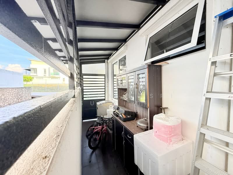 2-storey Terraced House for Sale in Bandar Sri Sendayan (Negeri Sembilan) - Hassan Basri Suhaimi - Balcony - PropertyGuru.com.my