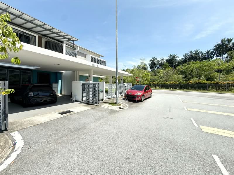Laman Mawar Kota Seriemas untuk Untuk Dijual - RM 497,000, Mac 2026 - Exterior - PropertyGuru.com.my