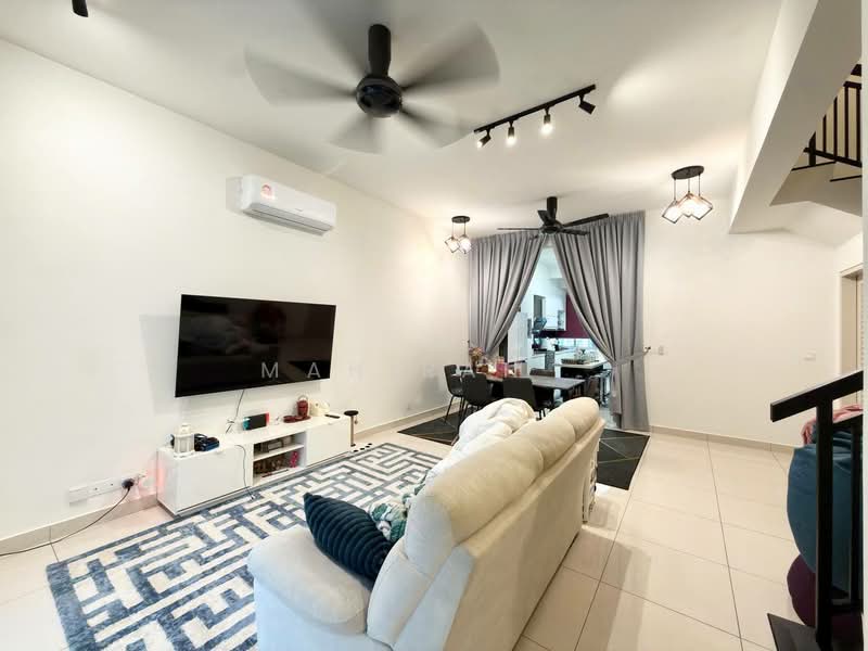 Laman Mawar Kota Seriemas untuk Untuk Dijual - RM 497,000, Mac 2026 - Living Room - PropertyGuru.com.my
