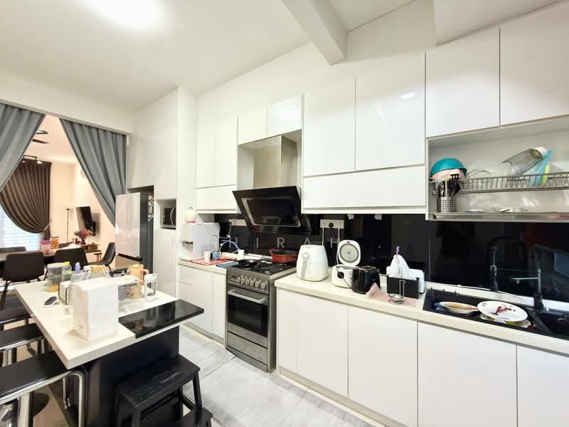 Laman Mawar Kota Seriemas untuk Untuk Dijual - RM 497,000, Mac 2026 - Kitchen - PropertyGuru.com.my