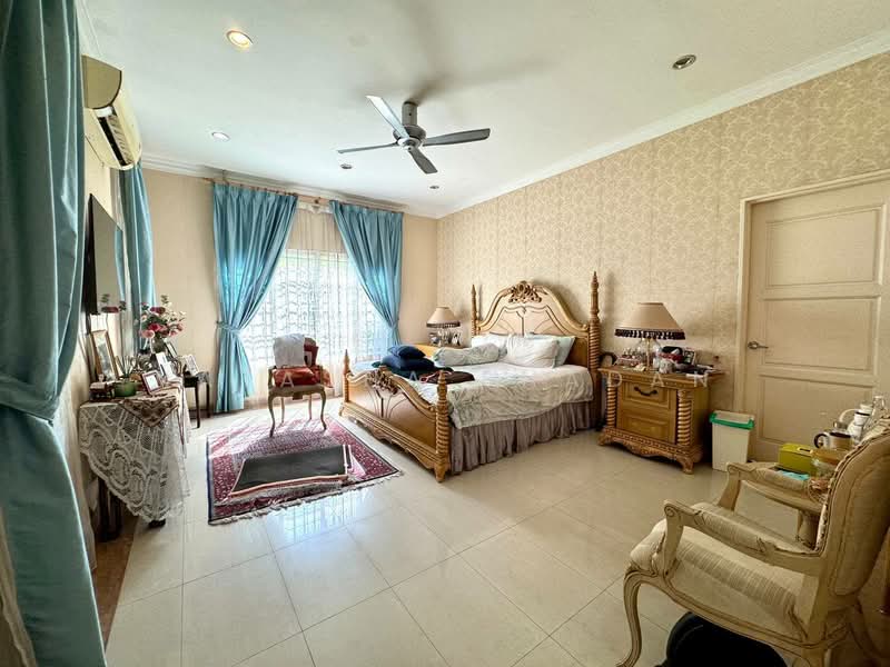 Bungalow for Sale in Bukit Jelutong (Shah Alam) - Natasha Shadan - Bedroom - PropertyGuru.com.my