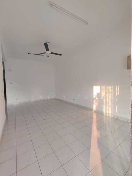 1.5-storey Terraced House for Sale in Ulu Tiram (Johor) - Sally Tuo - Living Room - PropertyGuru.com.my