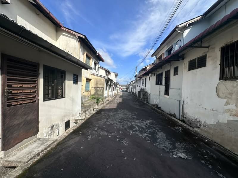 2-storey Terraced House for Sale in Taman Johor Jaya (Johor Bahru) - Ethan Lim - Exterior - PropertyGuru.com.my