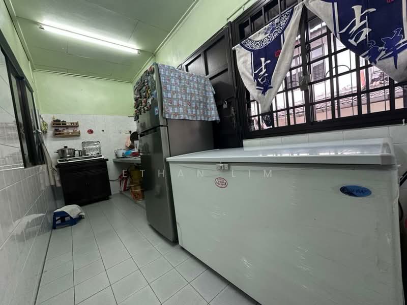 2-storey Terraced House for Sale in Taman Johor Jaya (Johor Bahru) - Ethan Lim - Kitchen - PropertyGuru.com.my