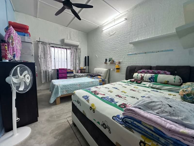 2-storey Terraced House for Sale in Taman Johor Jaya (Johor Bahru) - Ethan Lim - Bedroom - PropertyGuru.com.my