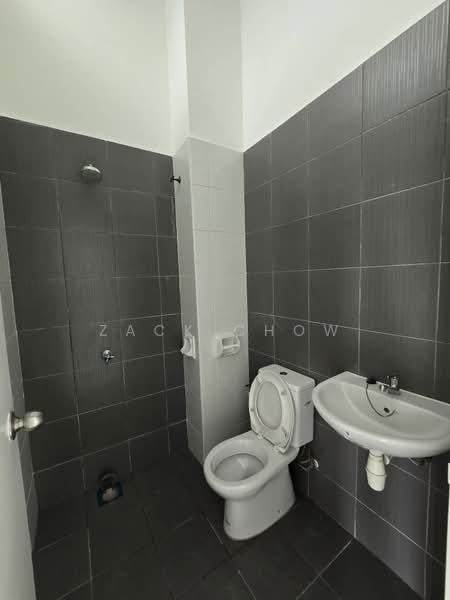 Terraced House for Sale in Masai (Johor) - Zack Chow - Bathroom - PropertyGuru.com.my