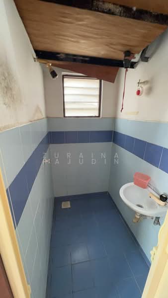Apartment for Sale at Pangsapuri Baiduri - Zuraina Rajudin - Bathroom - PropertyGuru.com.my