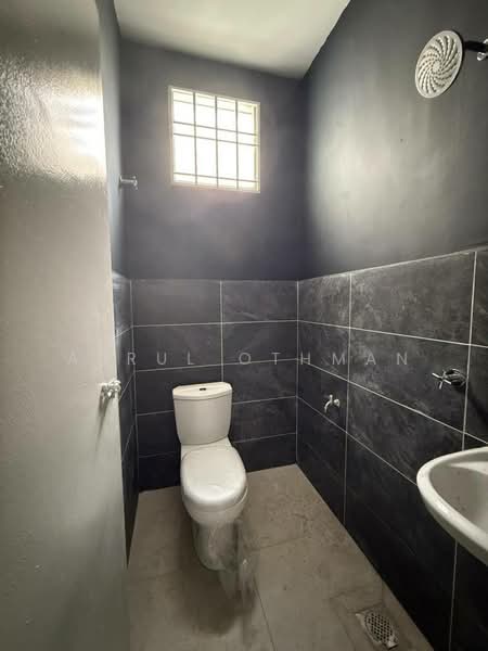 1-storey Terraced House for Sale in Rantau (Negeri Sembilan) - Azrul Othman - Bathroom - PropertyGuru.com.my