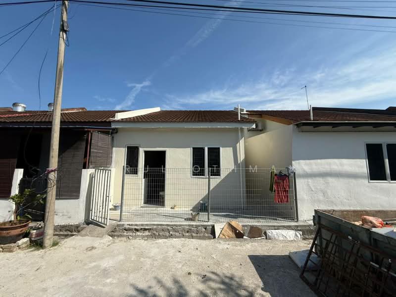 1-storey Terraced House for Sale in Rantau (Negeri Sembilan) - Azrul Othman - Exterior - PropertyGuru.com.my