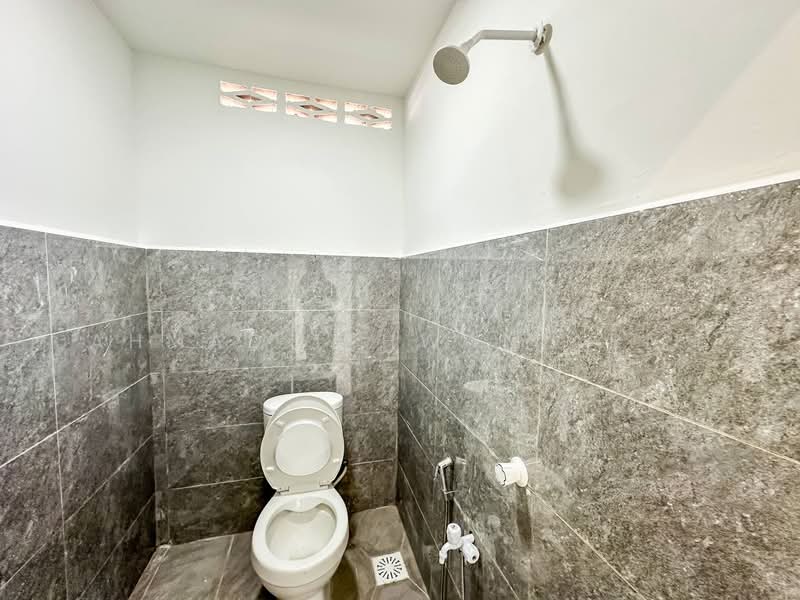 Taman Petaling Indah untuk Untuk Dijual - RM 488,000, Mac 2026 - Bathroom - PropertyGuru.com.my