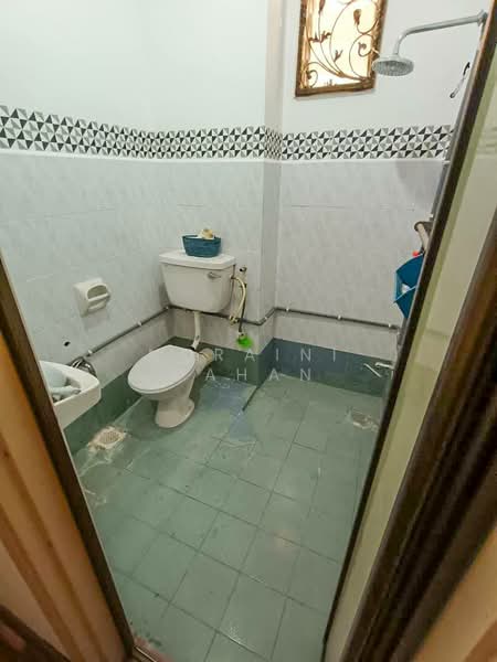 2-storey Terraced House for Sale in Alam Damai (Cheras) - Noraini Dahan - Bathroom - PropertyGuru.com.my