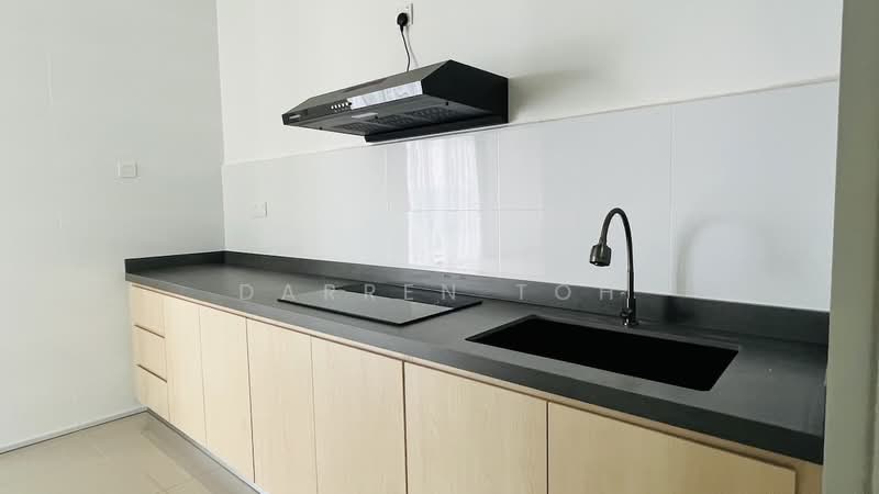 Servis Apartment untuk Disewa di Serviced Residence @ The Louvre @ Country Heights - Darren Toh - Kitchen - PropertyGuru.com.my