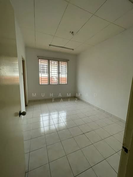 2-storey Terraced House for Rent in Taman Vista Emas (Bangi) - Muhammad Faiz - Interior - PropertyGuru.com.my