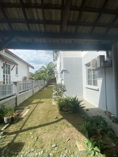 Semi-Detached House for Sale in Bandar Seri Putra (Bangi) - Ismi Muhammad - Exterior - PropertyGuru.com.my