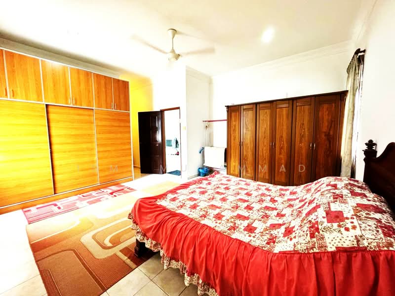 Semi-Detached House for Sale in Bandar Seri Putra (Bangi) - Ismi Muhammad - Bedroom - PropertyGuru.com.my