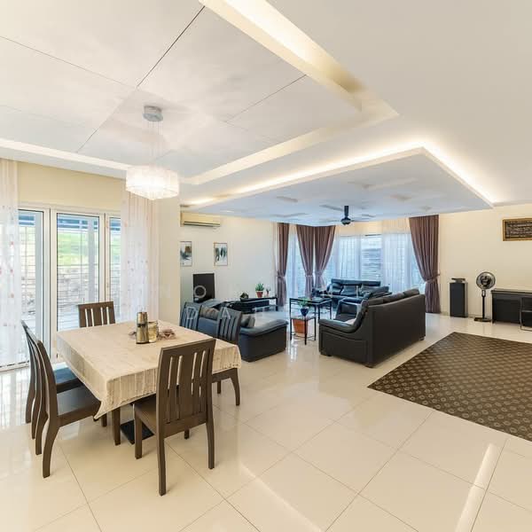 Semi-Detached House for Sale in Alam Damai (Cheras) - Noraini Dahan - Living Room - PropertyGuru.com.my