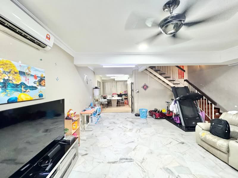 Taman Bukit Utama untuk Untuk Dijual - RM 620,000, Mac 2026 - Living Room - PropertyGuru.com.my