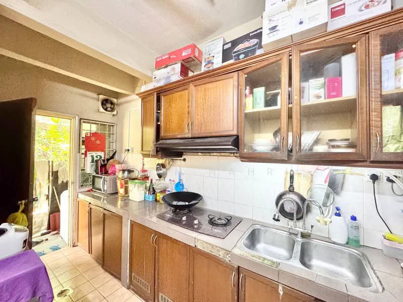 Taman Bukit Utama untuk Untuk Dijual - RM 620,000, Mac 2026 - Kitchen - PropertyGuru.com.my
