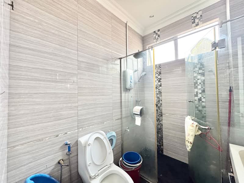 Taman Bukit Utama untuk Untuk Dijual - RM 620,000, Mac 2026 - Bathroom - PropertyGuru.com.my