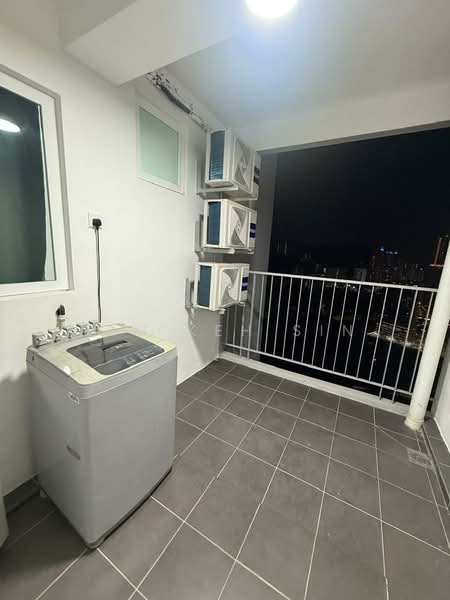 Kondominium untuk Disewa di Fairview Residence - Lim Keh Sin - Balcony - PropertyGuru.com.my