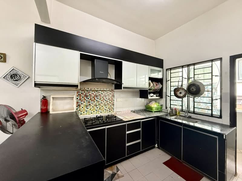 Untuk Dijual - Taman Tropika 2