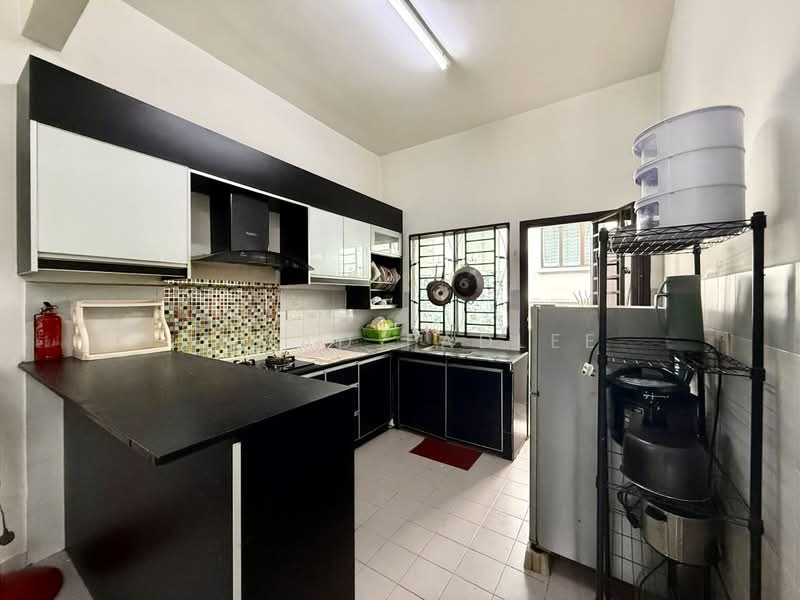 Untuk Dijual - Taman Tropika 2