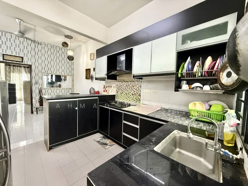 Untuk Dijual - Taman Tropika 2