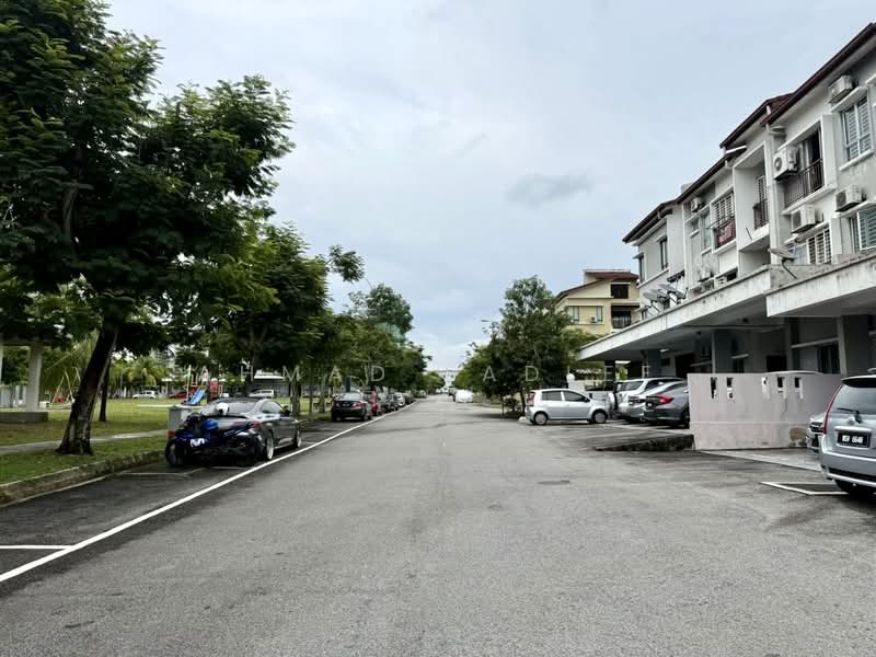 Untuk Dijual - Taman Tropika 2