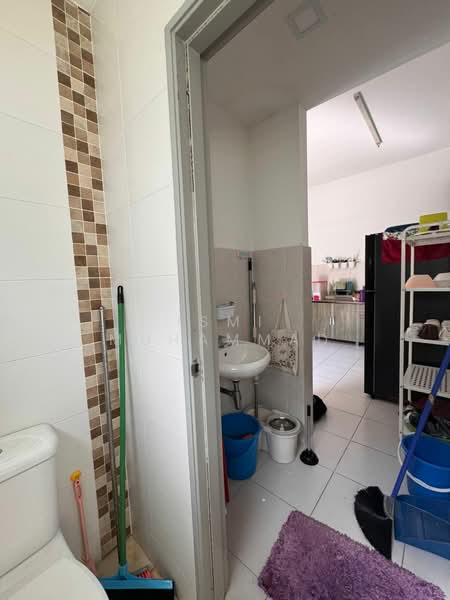 2-storey Terraced House for Sale in Seremban 2 (Negeri Sembilan) - Ismi Muhammad - Bathroom - PropertyGuru.com.my