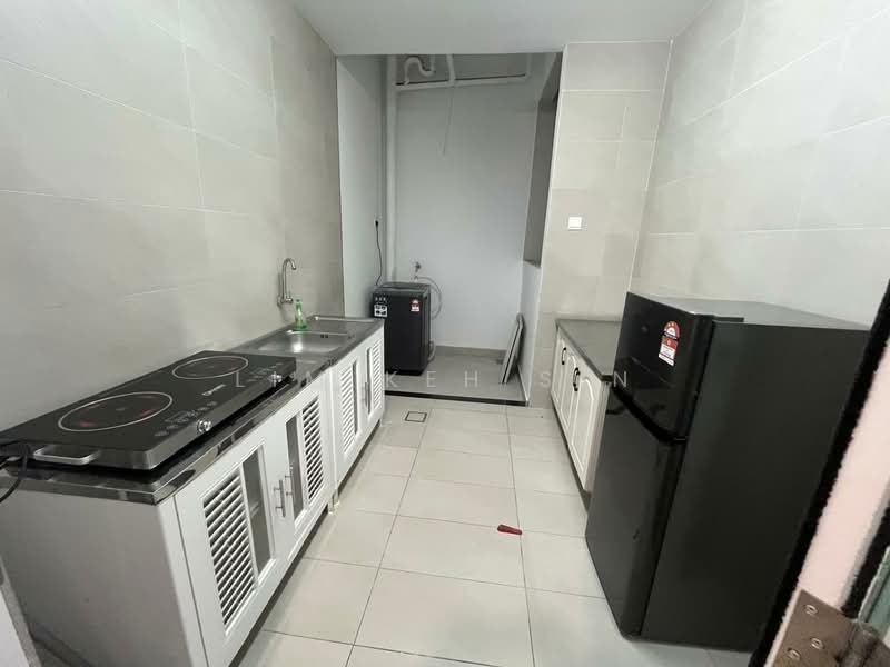 Setia Pinnacle untuk Untuk Disewa - RM 1,850 /bulan, Mac 2026 - Kitchen - PropertyGuru.com.my