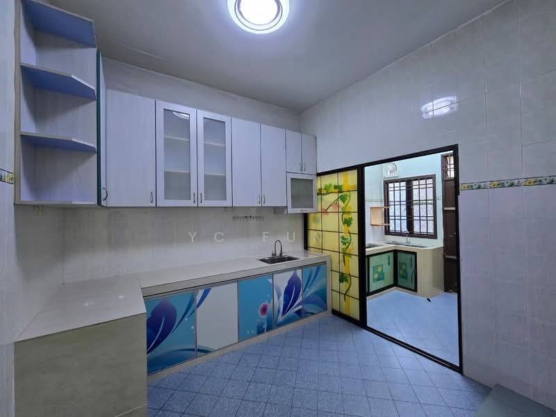 2-storey Terraced House for Sale in Skudai (Johor) - YC Fung - Kitchen - PropertyGuru.com.my