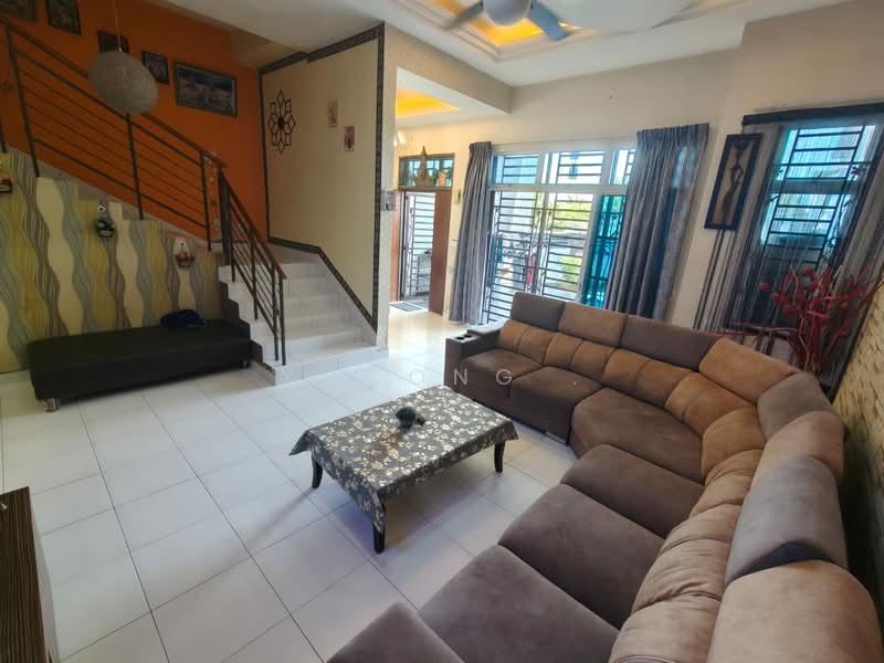 Rumah Teres 2-Tingkat untuk Dijual di Taman Lagenda Putra (Kulai) - Yucong . - Living Room - PropertyGuru.com.my
