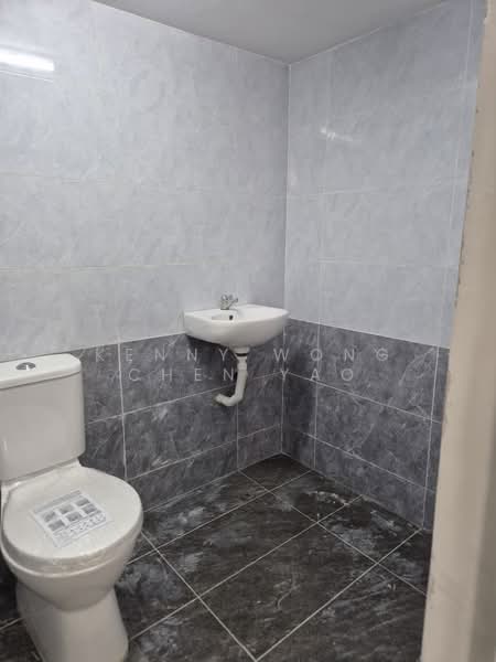 Office for Rent in Johor Bahru (Johor) - Kenny Wong Chen Yao - Bathroom - PropertyGuru.com.my