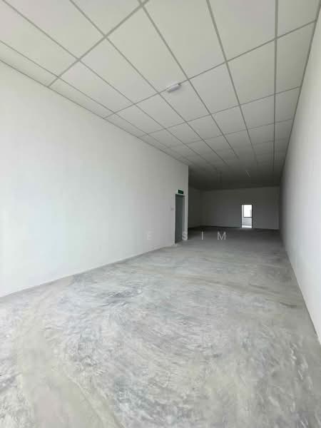 Shop / Office for Rent in Austin Crest (Johor Bahru) - Dave Sim - Interior - PropertyGuru.com.my