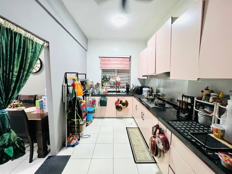 Apartment for Sale at Idaman Abadi - Fauran Nawawi - Kitchen - PropertyGuru.com.my