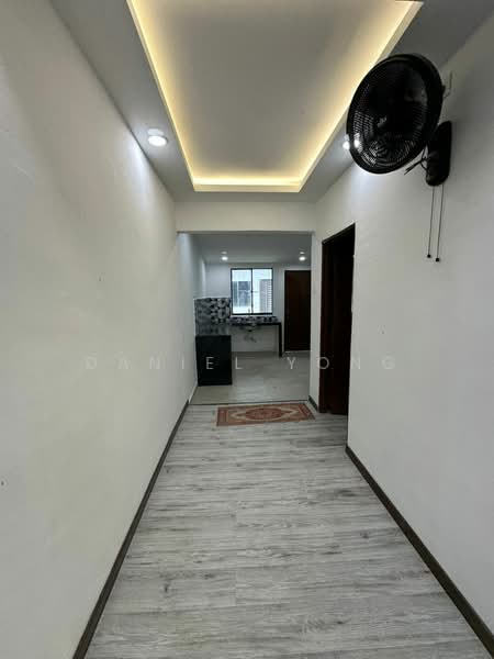 2-storey Terraced House for Sale in Taman Puteri Wangsa (Ulu Tiram) - Daniel Yong - Corridor - PropertyGuru.com.my