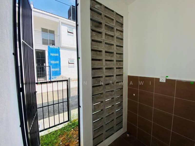 2-storey Terraced House for Sale in Kampung Selangor Dredging (Dengkil) - Fauran Nawawi - PropertyGuru.com.my